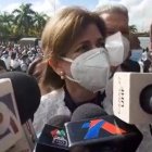 Raquel Peña a su llegada a la Basílica de Higüey por el Día de la Altagracia.