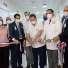 El ministro de Salud pública Dr. Daniel Rivera, el director de SNS Dr. Mario Lama dejaron en funcionamiento el área de resonancia magnética en el hospital José María Cabral y Báez de Santiago. Hoy/ Wilson Aracena