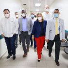 Encabezó la entrega, el director ejecutivo del SNS, doctor Mario Lama.