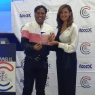 ADOCOC honra la labor periodística de Troi Orlando Espejo en CONECTA