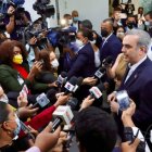 Abinader dijo que no resulta exagerado que a la prensa se le reconozca como el cuarto poder y por eso este 5 de abril se celebra el Día Nacional del Periodista. 