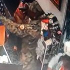 Asaltan tienda Sabana Perdida