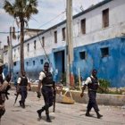 En alerta el Caribe por grupo de haitianos que escapó de cárcel en Antigua