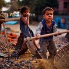 Niños trabajando