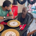 El cantante Lápiz Conciente y Palín. 