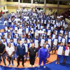 Participantes en el torneo nacional de lucha.