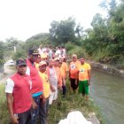 Miembros de organismos de socorro que participaron en el operativo