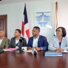 Rueda de prensa del bloque de regidores del PRM en Santiago. Hoy/ Wilson Aracena