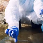 Toma de muestra, NY detecta virus de polio en aguas residuales (Fuente externa).