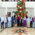  Milagros Germán junto a periodistas de espectáculos hablando sobre Noches de Navidad