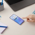 004_handson_galaxy_s23plus_lavender-2