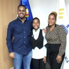 Ministerio de la Juventud apoyará estudiante ganadora de beca internacional