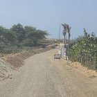 La carretera Villa Elisa- Punta Rucia, así como el acueducto que se construye en la zona, vendrán a dinamizar la economía de la zona, según el director del Distrito, Jorge  García. Foto Rafael Santos.