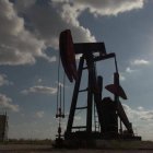 Petroleo-Texas-Cerro-Alza-08-Austin-Latino-1000×600