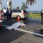 Muere mujer en choque, 2 hijos menores resultaron heridos