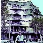 ANTONIO GAUDÍ – GEORGE LATOUR EN SAGRADA FAMILIA –CASA MILA - PARK GUELL (BARCELONA).