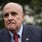 El hijo de Biden demanda a Rudy Giuliani por difamarlo
