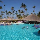 Exportaciones y turismo causan abundancia de dólares en Costa Rica, afirma Banco Central