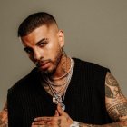 HOY en el espectáculo | Captan a Raw Alejandro acompañado en la Semana de la Moda, la reacción de Eladio Carrión a frase de Bad Bunny en Mónaco