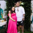 Bullin 47 se convirtió en padre de una niña, Karol G celebra su cumpleaños con el estreno de “Contigo”