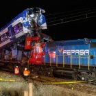 Dos muertos en un choque de trenes en la capital de Chile