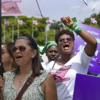 Protestan exigiendo parar aprobación Código Penal sin las 3 causales