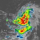 Ernesto puede convertirse en huracán