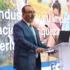 7_El País_30_2ok,p01