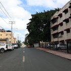 Calle Enrique Cotubanama Henriquez, en Santo Domingo Este. El rotulo exhibe un grave error, abreviaron el apellido.