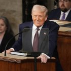 El presidente estadounidense Donald Trump en su discurso ante el Congreso en Washington el 4 de marzo del 2025.  (AP foto/Ben Curtis)