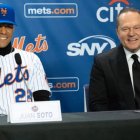 ¿Cómo se compara el contrato de Juan Soto con otros dominicanos en Grandes Ligas?