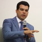 Invitado al almuerzo del Grupo de Comunicaciones Corripio: Instituto Nacional de Aguas Potables y Alcantarillados (INAPA),encabezado por los señores, Wellington  Anaud, director ejecutivo de INAPA, René García Villanueva, director ingeniería, Miguel Bachá  Peña, asesor y José Aybar,  supervisión de Obras/foto José de León