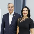 Luis Abinader junta a Raquel Arbaje