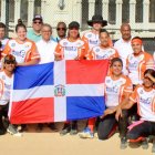 Componentes del conjunto La Curvita, (El Bronx), ganadora de la medalla de oro en los Juegos Juan Pablo Duarte NY 2025.