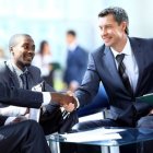 Etiqueta corporativa. Fuente externa.