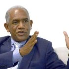 Economista Nelson Suárez.