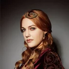 La actriz Meryem Uzerli con traje de Hürrem Sultan