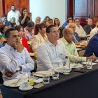 Asistentes al desayuno de la Central de Detallistas Unidos