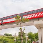 Monorriel de Santiago lleva retrasos.