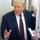 El mandatario estadounidense inició el domingo amenazando de nuevo a Irán con desatar "el infierno" si no reabren el estrecho de Ormuz antes de este martes.