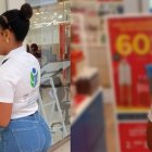 Analistas de Publicidad y Precios de Pro Consumidor observan ofertas de productos en una tienda de la capital.