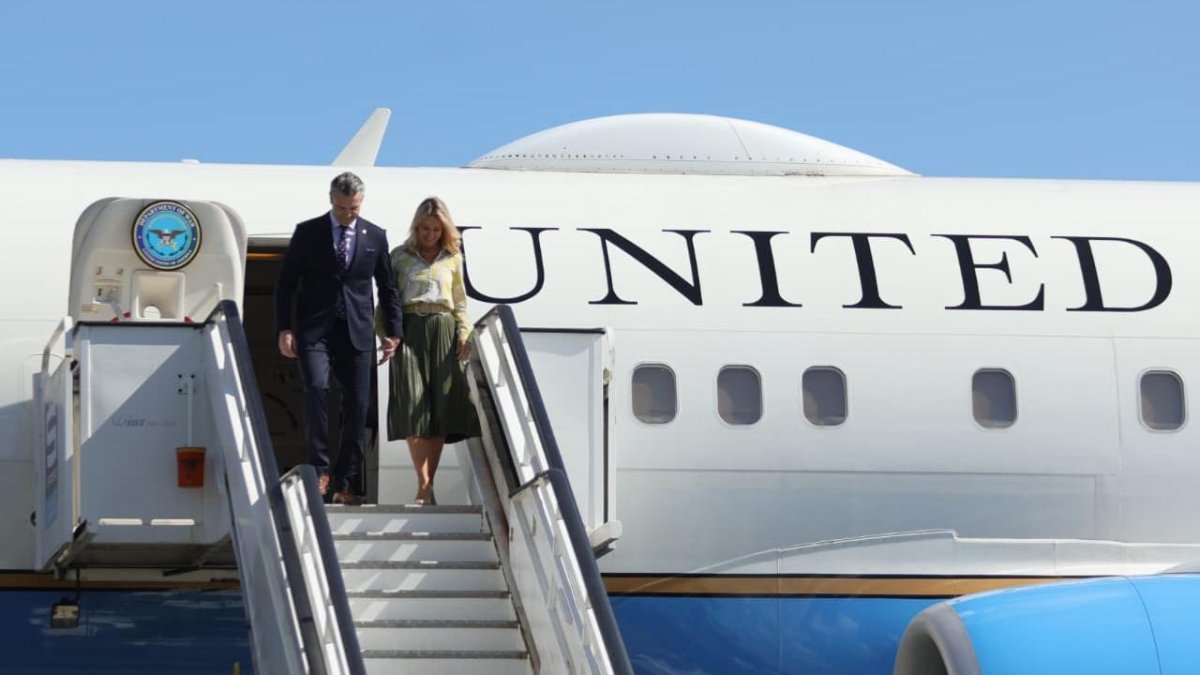 Secretario de Guerra de EE.UU. llega a República Dominicana