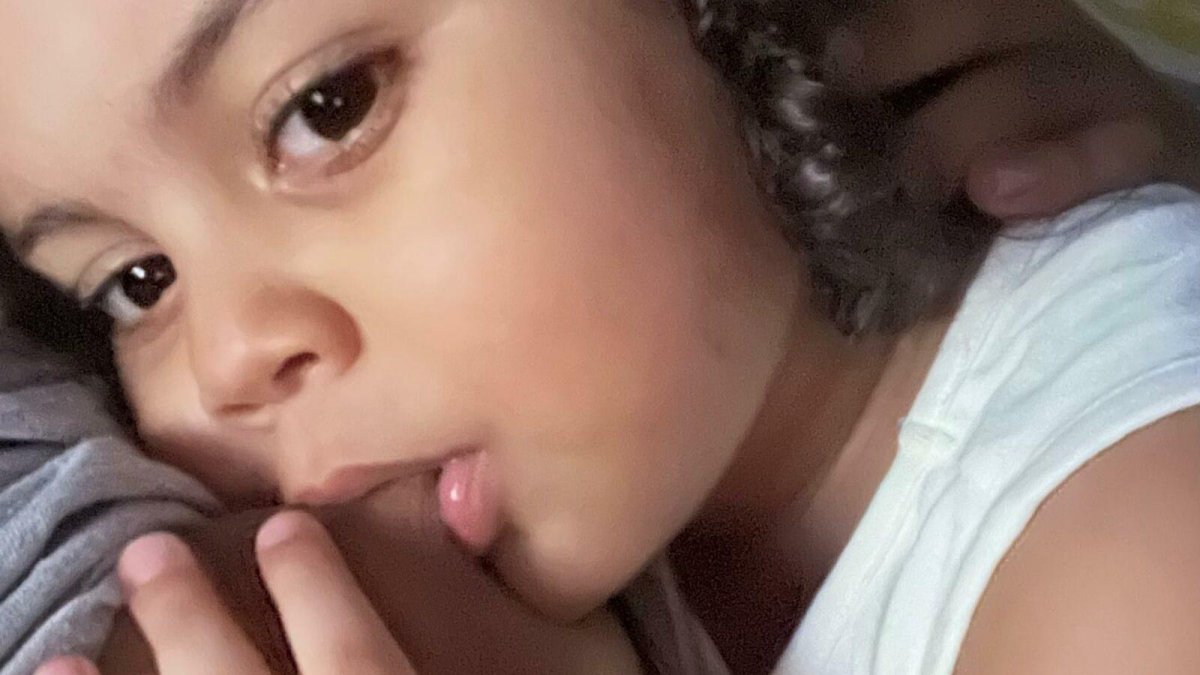 Cómo la donación de leche materna salva vidas de bebés prematuros