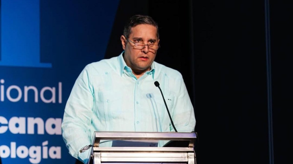 El doctor Héctor López, presidente de la Sociedad Dominicana de Ortopedia y Traumatología