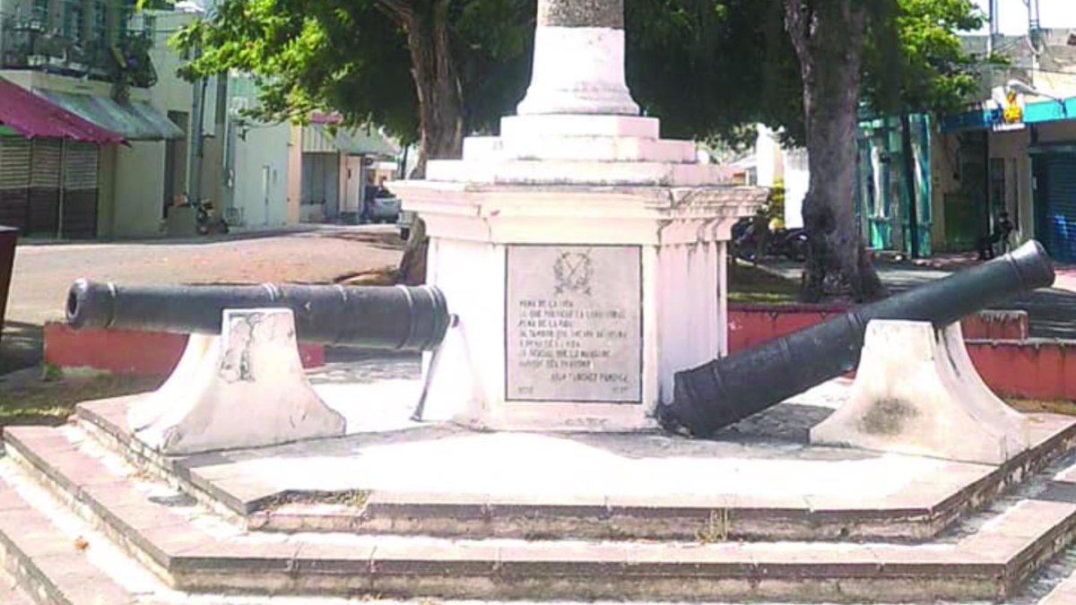 Monumento batalla Palo Hincado, El Seibo.