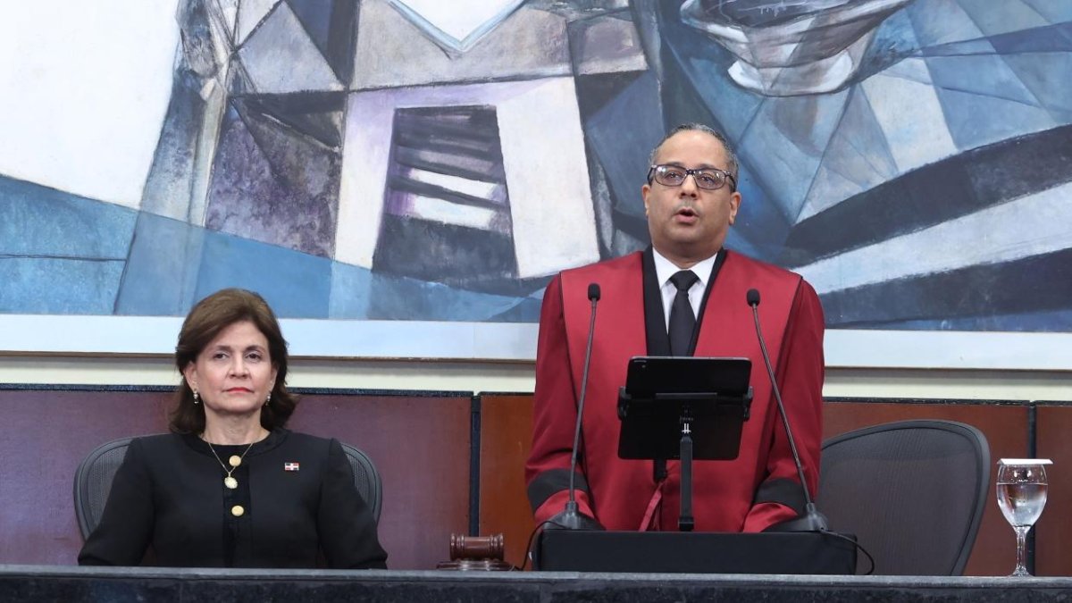 El presidente del TC, Napoleón Martínez Lavandier, durante el acto de rendición de cuentas