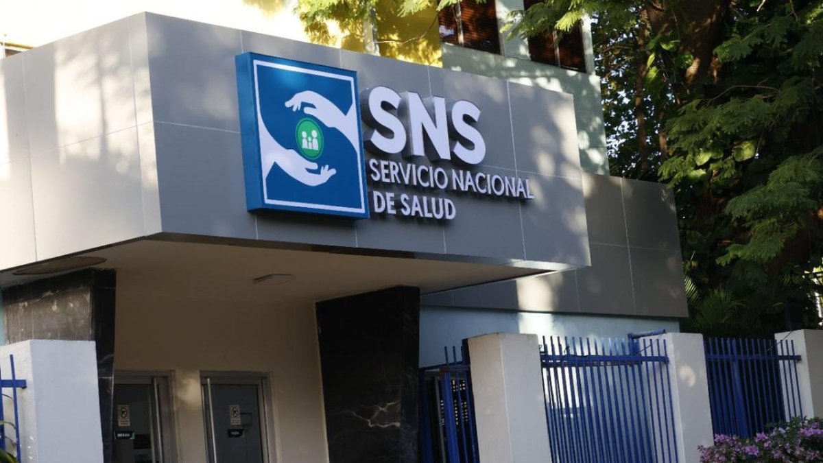 SNS elimina esquema de contratos privados en centros de salud: ¿qué busca la medida?