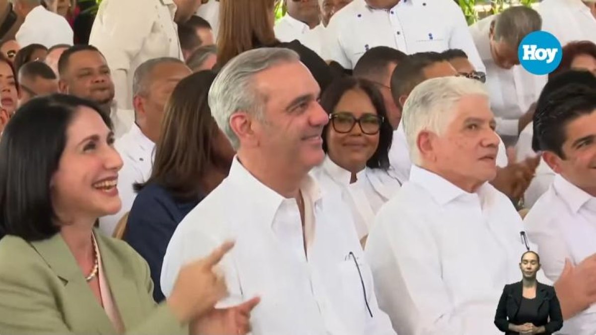 Luis Abinader y Raquel Arbaje