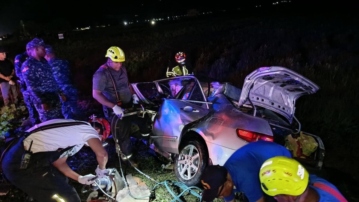 Trágico accidente en la autopista Duarte deja cuatro muertos