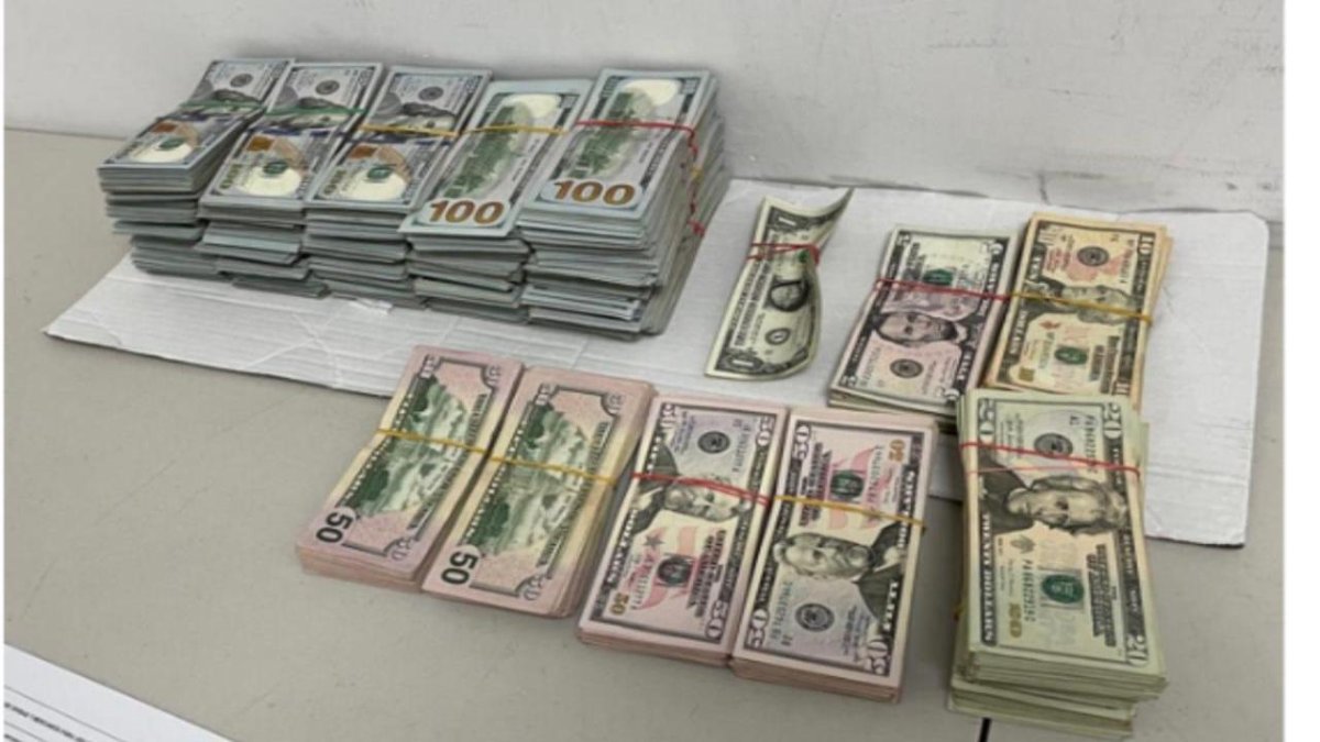 Aduanas detecta pasajero que intento ingresar 350 mil dólares sin declarar